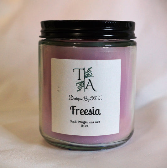 Freesia 8 Ounce Woodwick Candle